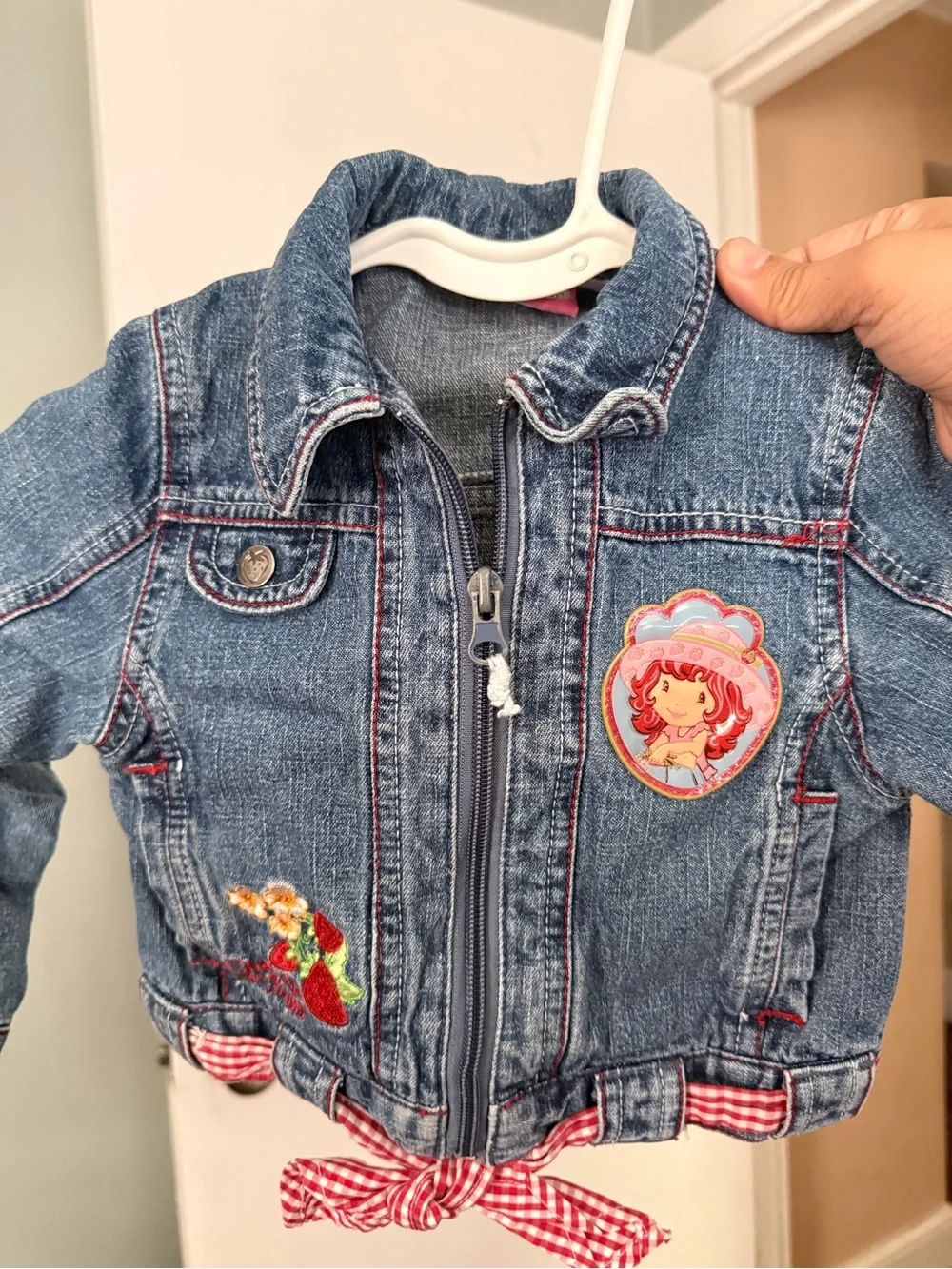 Y2K strawberry shortcake denim jacket 2007 3Y
